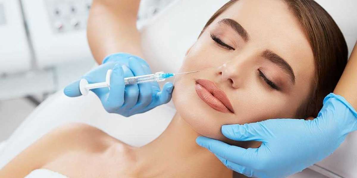 Use hyaluronic fillers to keep your skin smooth