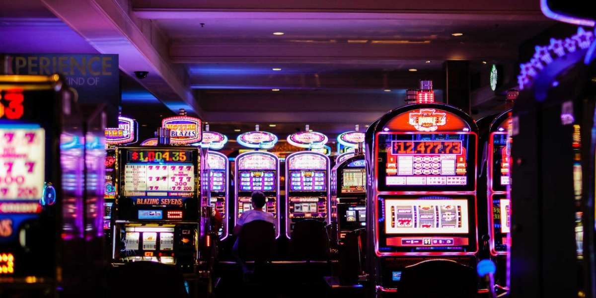 How to Play Online Casino Slots