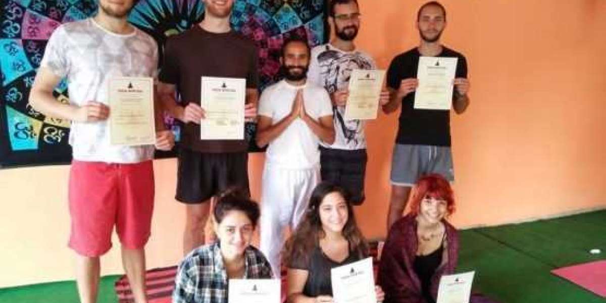Ryt 200 Yoga Teacher Training in Rishikesh: Unlocking Your Inner Potential