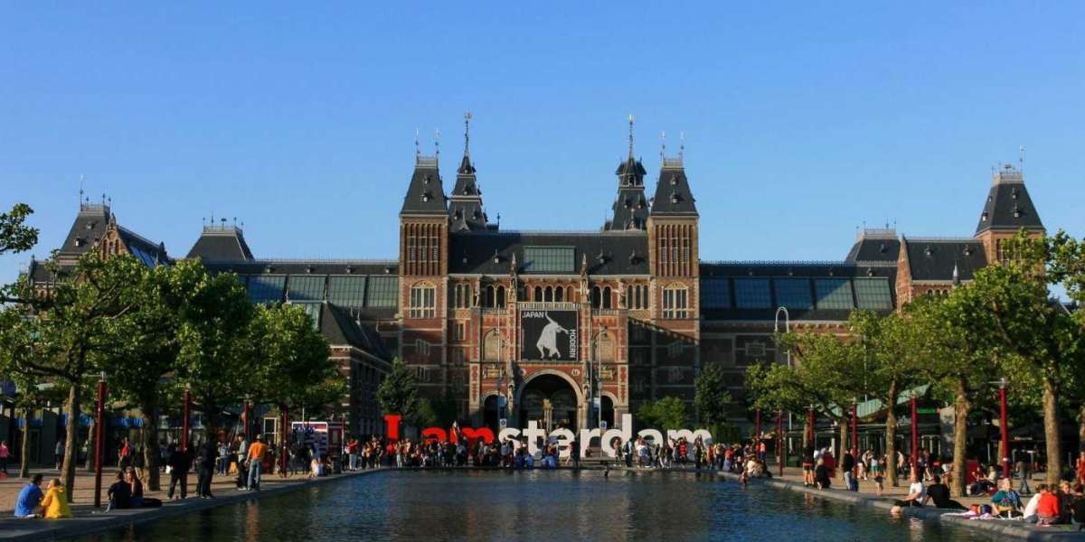 Interesting Travel Tips to follow when Planning Guided Tours in Amsterdam