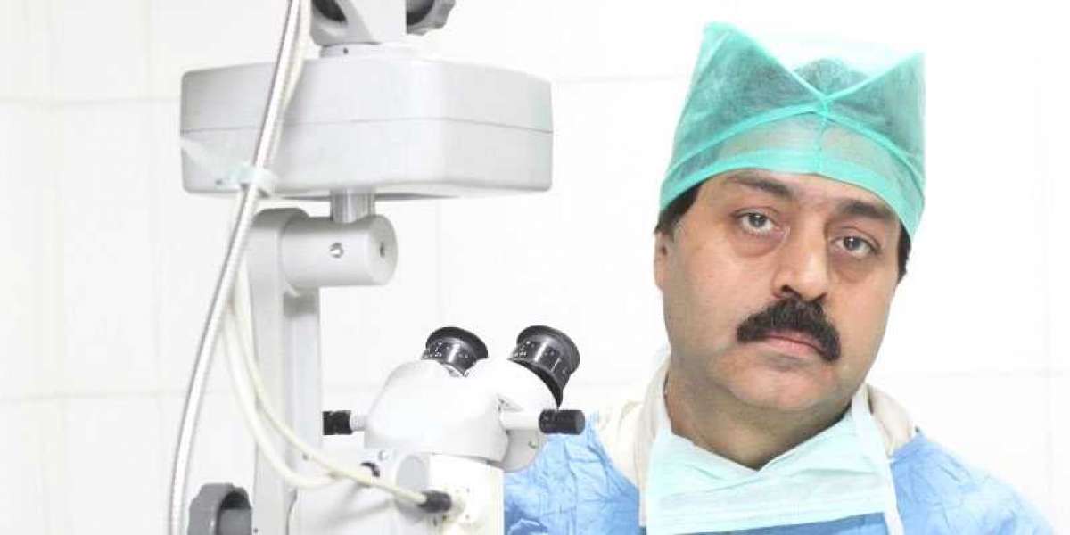 Eye Doctor In Delhi