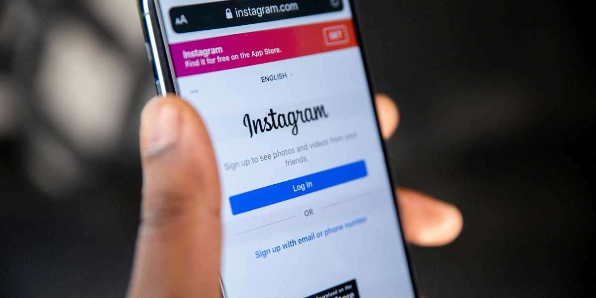 Custom Fonts for Instagram: Boosting Engagement and Visibility