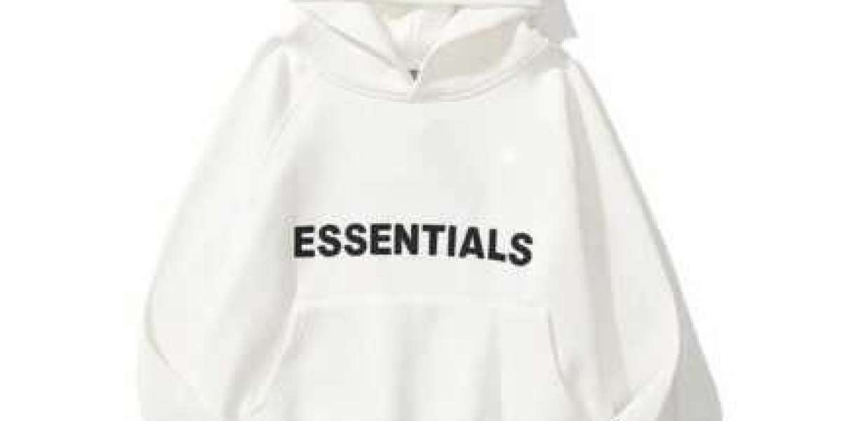 Essentials Hoodies US: The Choice of Urban Trendsetters