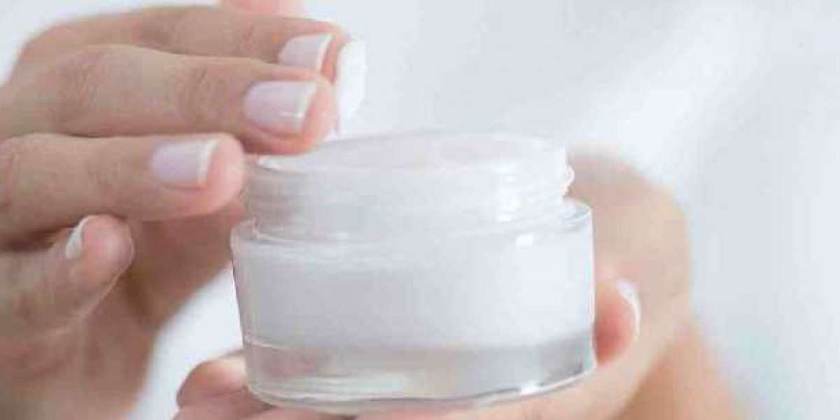 The Cultural Significance, Health Risks, and Ethical Dilemmas of Whitening Creams in Pakistan