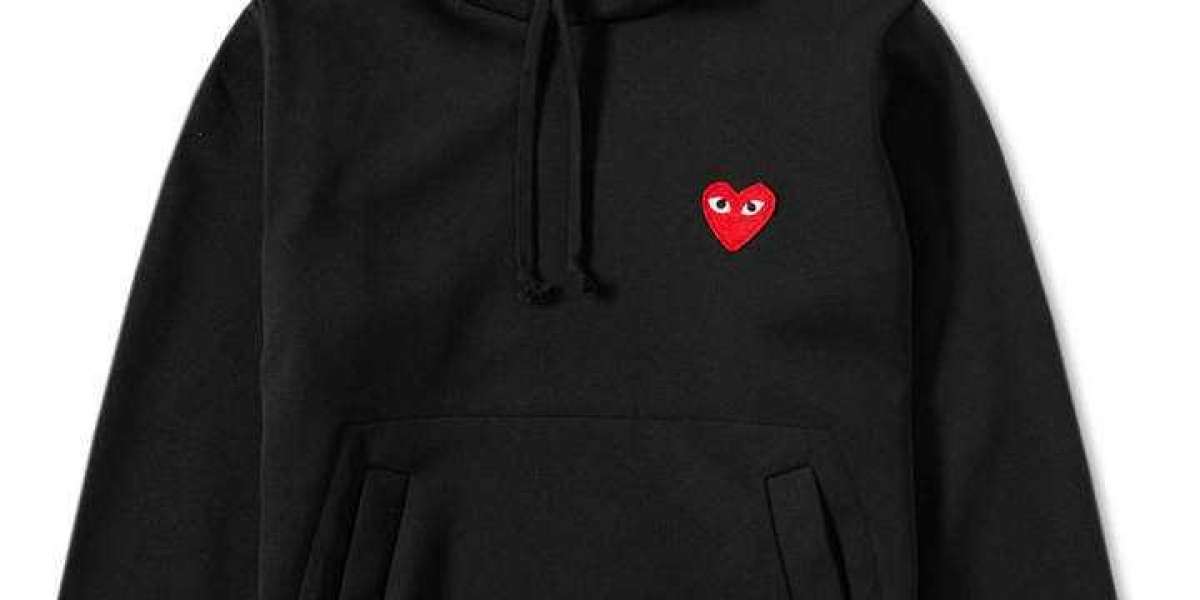 The Iconic CDG Hoodie: A Fusion of Streetwear and High Fashion