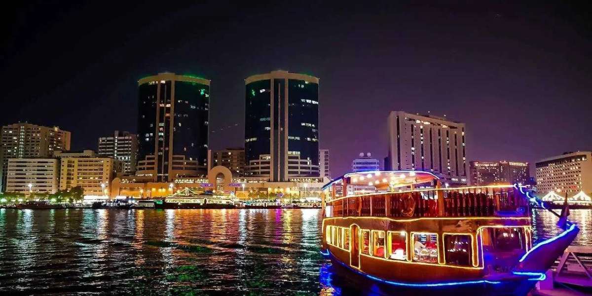 Feel special in Dubai Tour Dubai Dhow Cruise