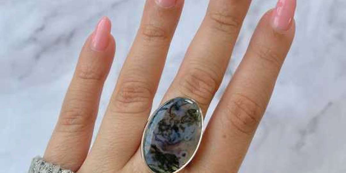 Infinite Brilliance: Moss Agate Jewelry for Enduring Glamour
