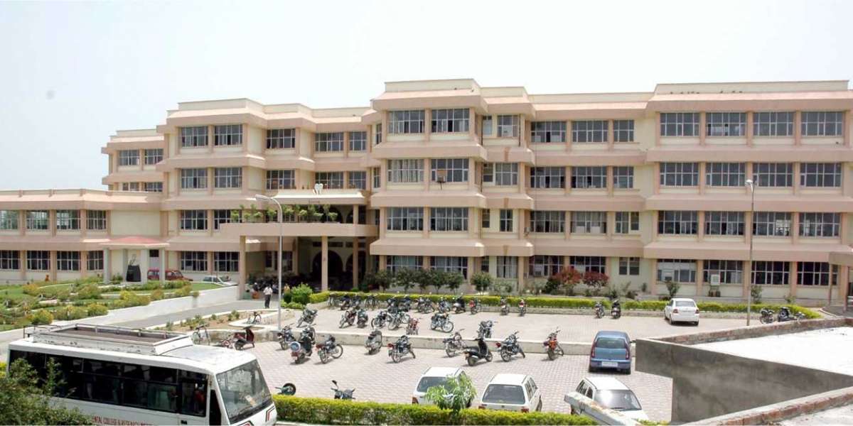 Best Colleges In Greater Noida For BDS