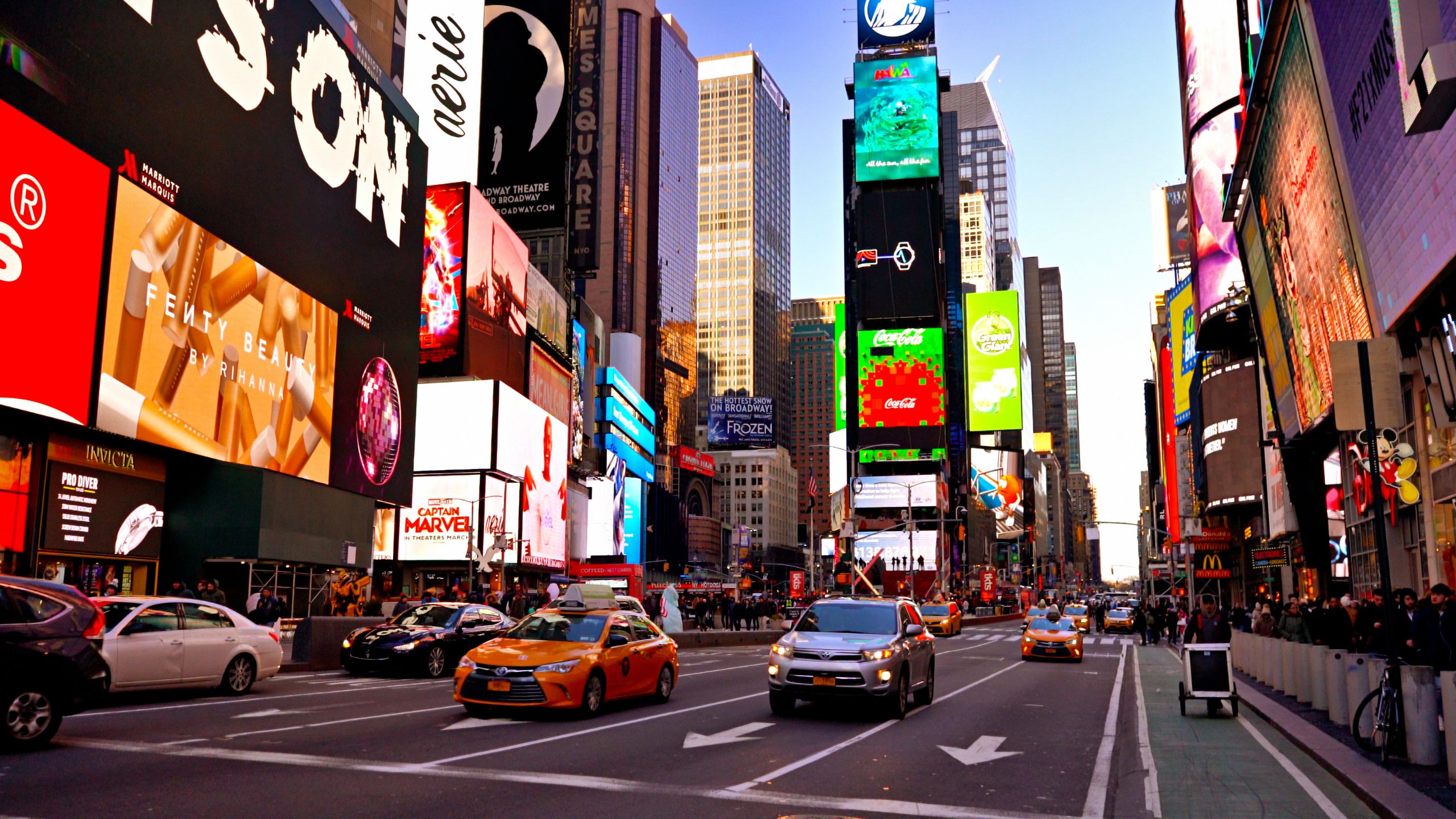 Exploring Times Square: Guide to its Attractions - Rosct