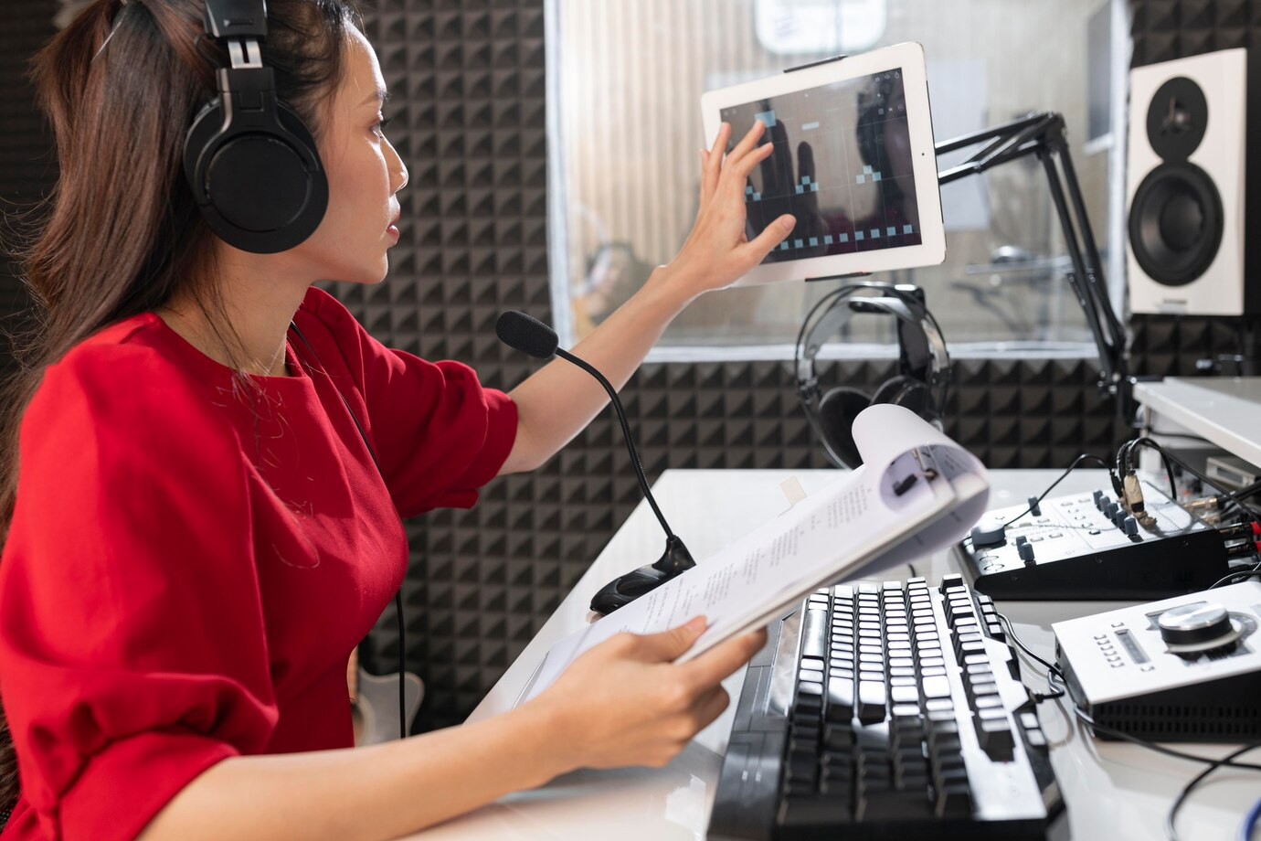 Boost Sales with an Effective Montreal Radio Marketing Strategy – Best Radio Media Buying Advertising Company in Canada