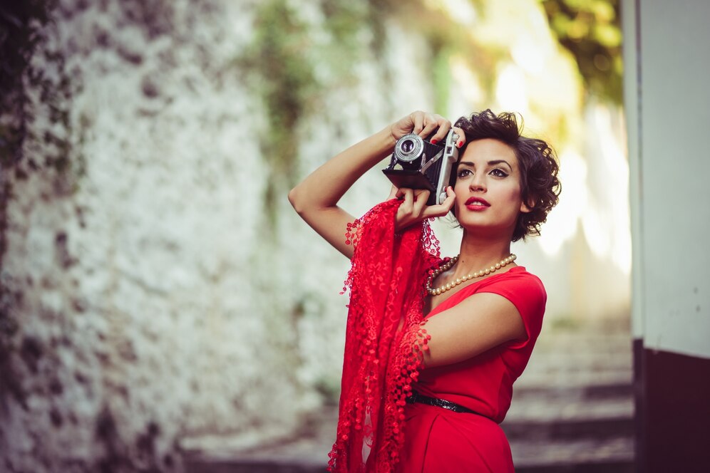 Top 10 Photographers in Delhi with Prices : Capture Your Moments with Excellence – Sloshout