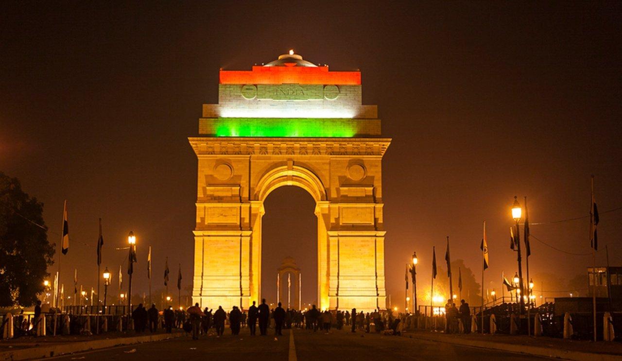 Delhi Same Day Tour By Tempo Traveller – Explore D..