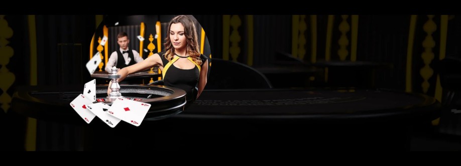 BOM88 TOP NHÀ CÁI THỂ THAO CASINO MỚI NHẤT 2025 Cover Image