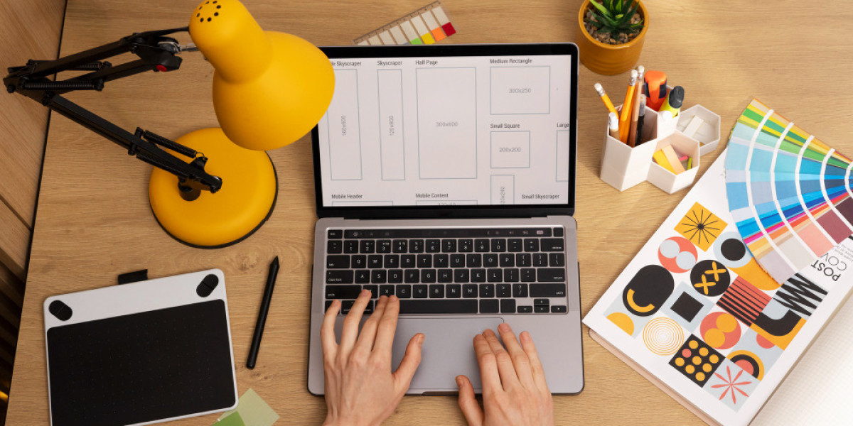 How Web Design and Branding Teams Shape Dubai’s Fast-Moving Market?